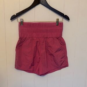 NWT In High Waisted Active Shorts! Size Small